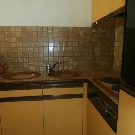 - Appartement *