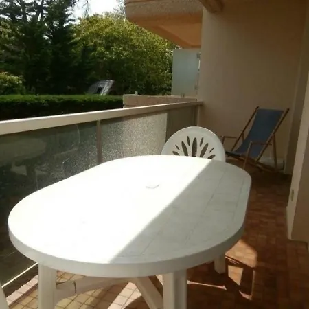 - Appartement *